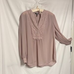 Daisy Fuentes Dusty Mauve Lacey V-Neck Blouse SZ L Officewear Wedding Guest